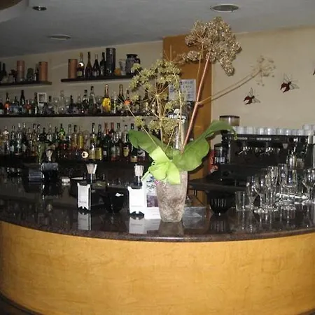 Alda Via De La Plata