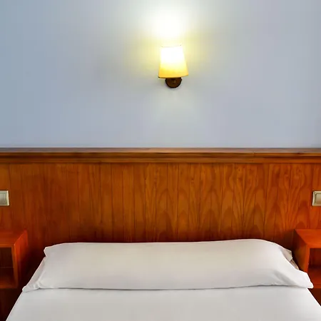 Alda Via De La Plata 招待所 2*