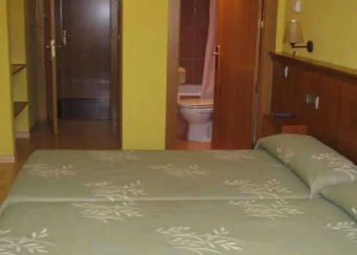 Pensjonat Alda Via De La Plata La Bañeza